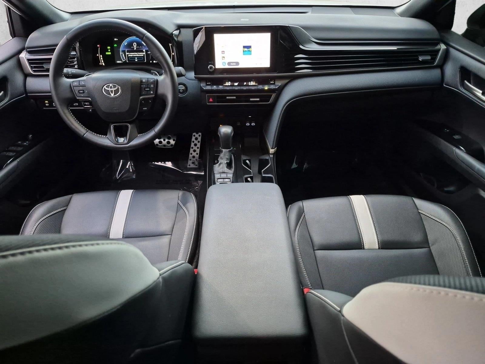 2025 Toyota Camry SE (Natl)