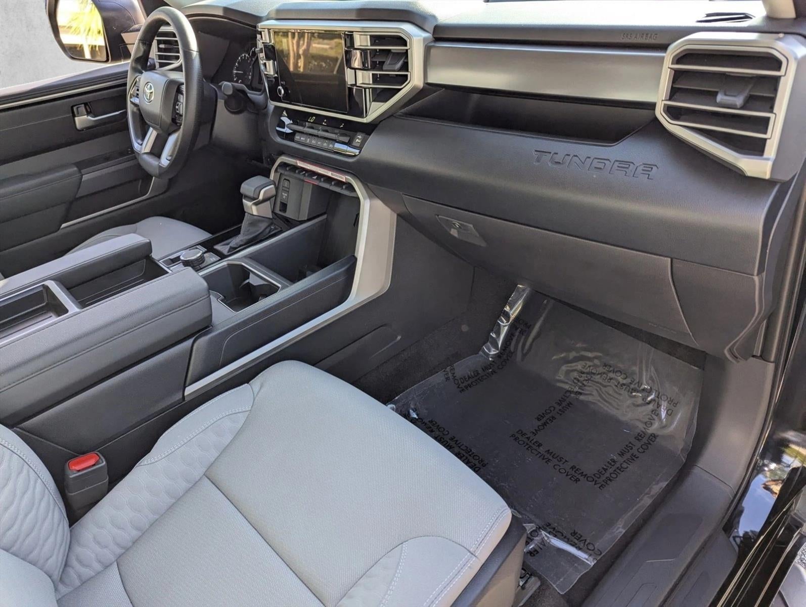 2024 Toyota Tundra 4WD 4WD SR5 CrewMax 5.5' Bed (SE)