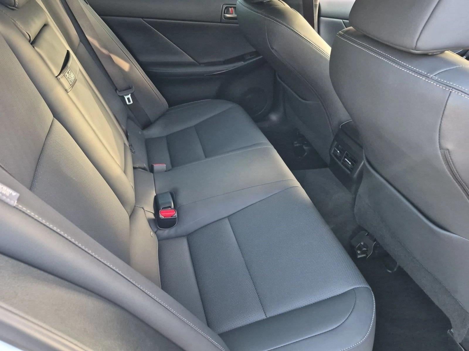 2023 Lexus IS 300 RWD