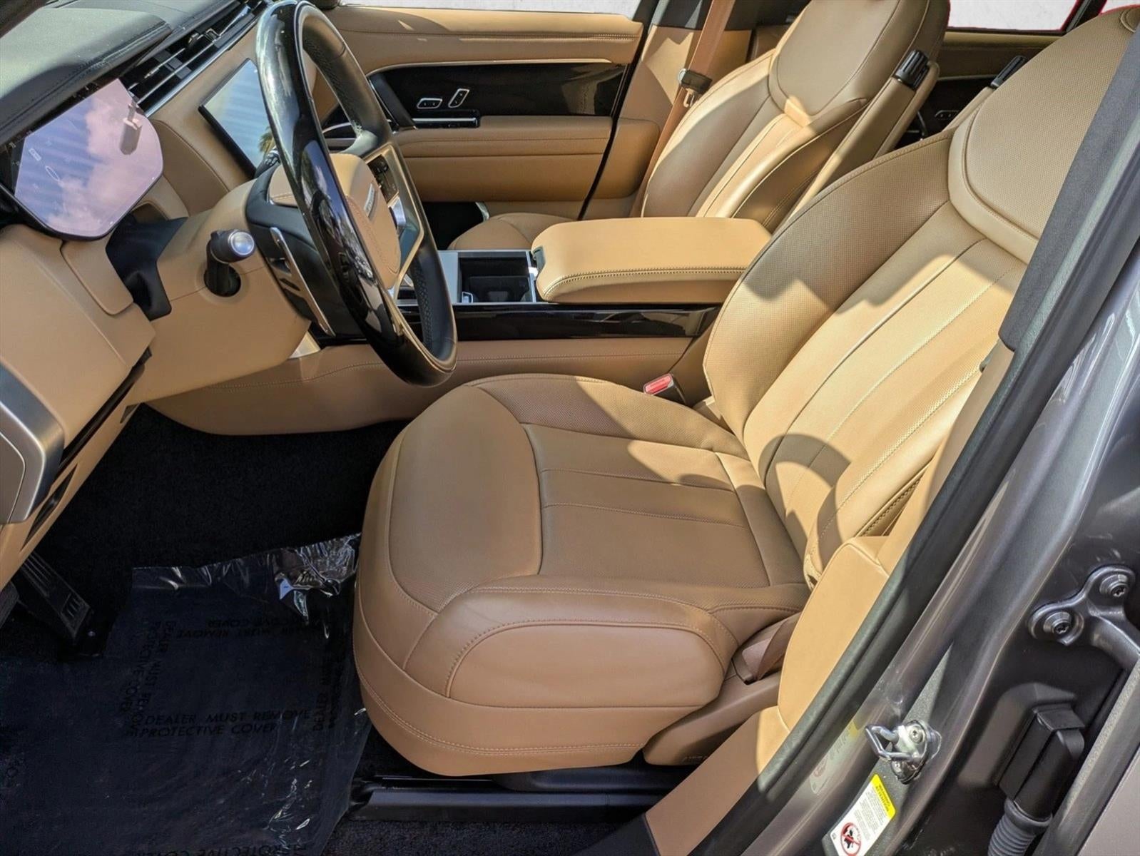 2025 Land Rover Range Rover P530 SE LWB 7 Seat