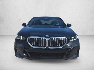 2025 BMW 530i Sedan