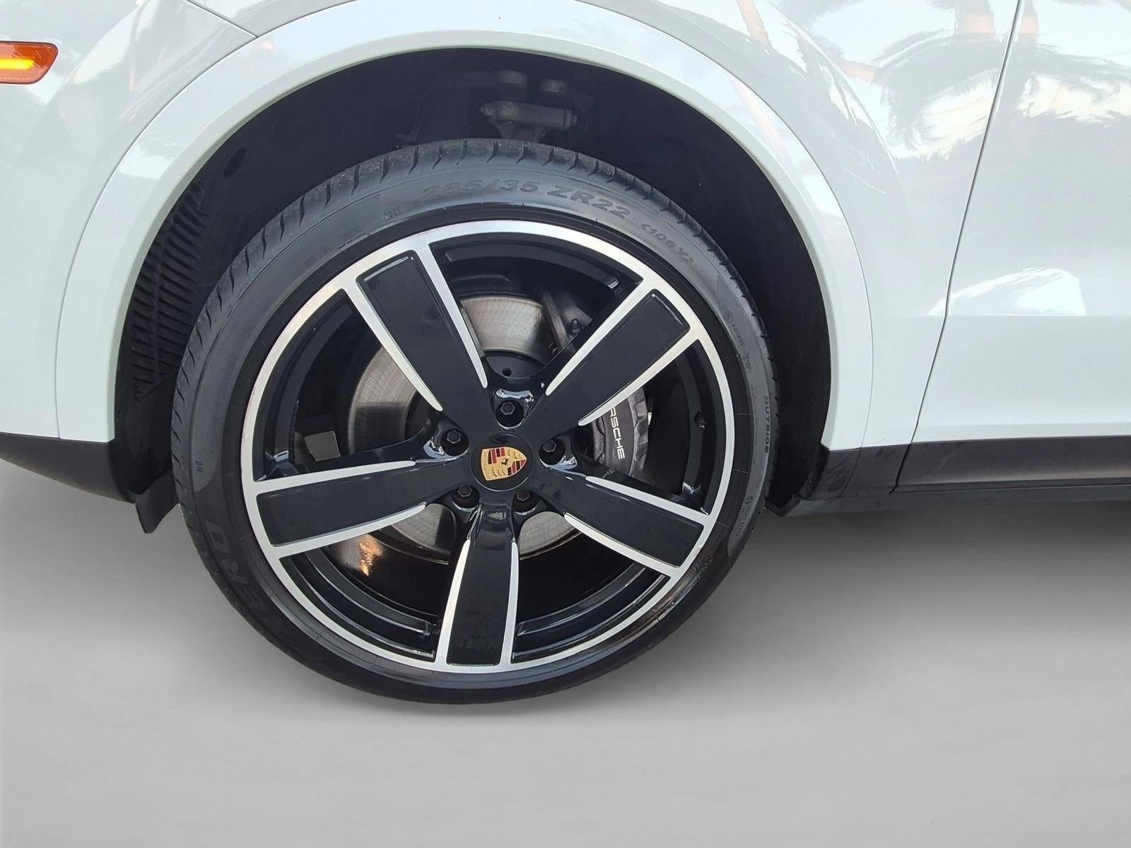 2023 Porsche Cayenne Platinum Edition AWD
