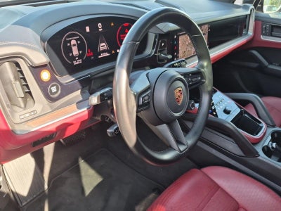 2024 Porsche Cayenne AWD