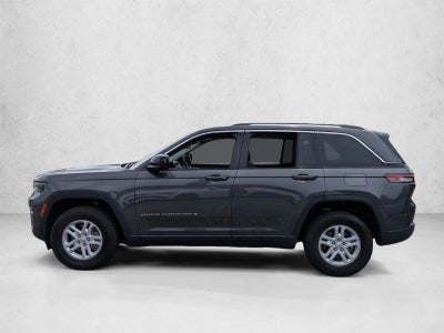2023 Jeep Grand Cherokee Laredo 4x2