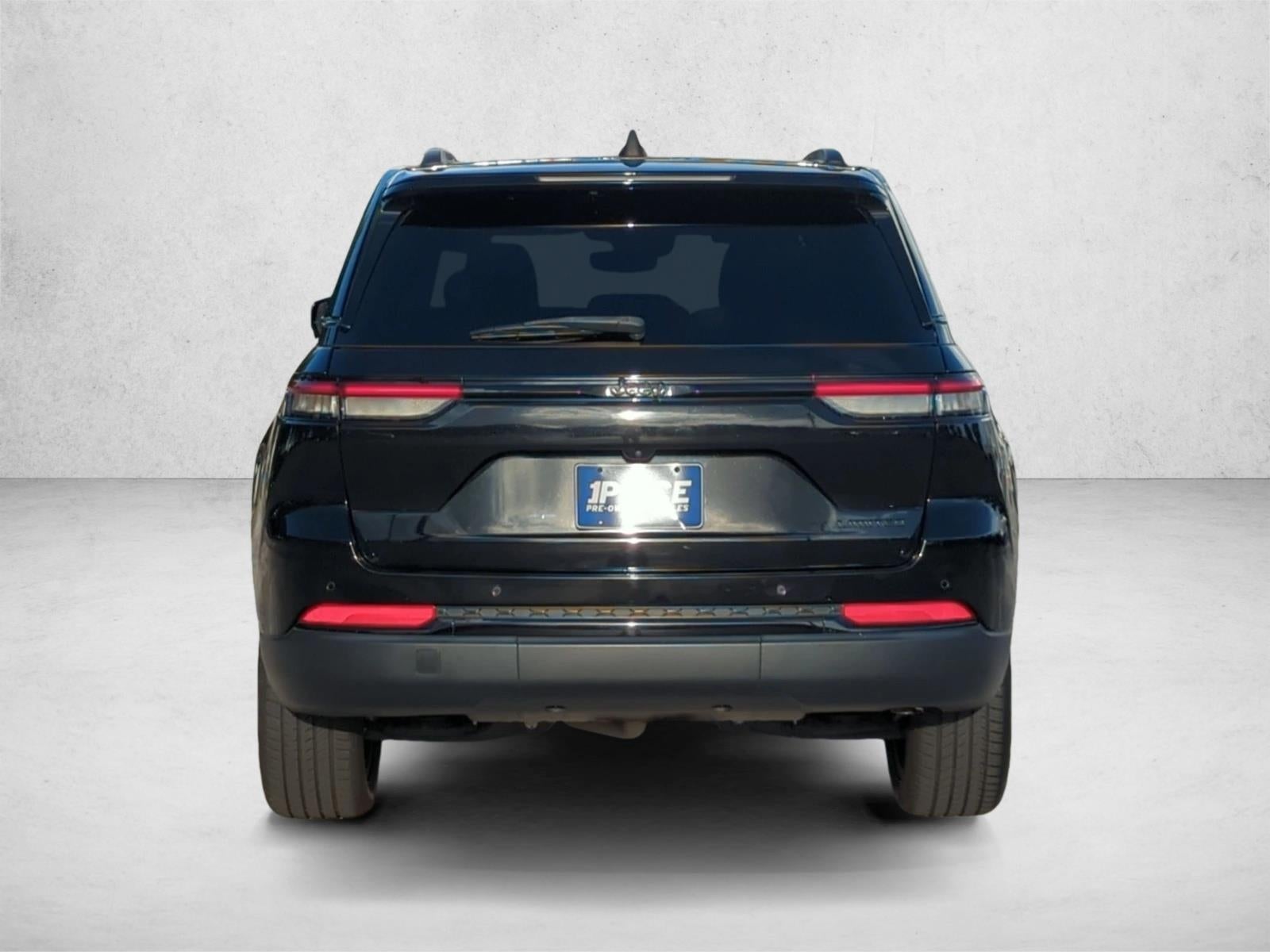 2023 Jeep Grand Cherokee Limited 4x2