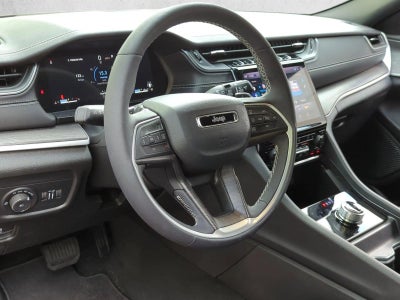 2025 Jeep Grand Cherokee Limited 4x2