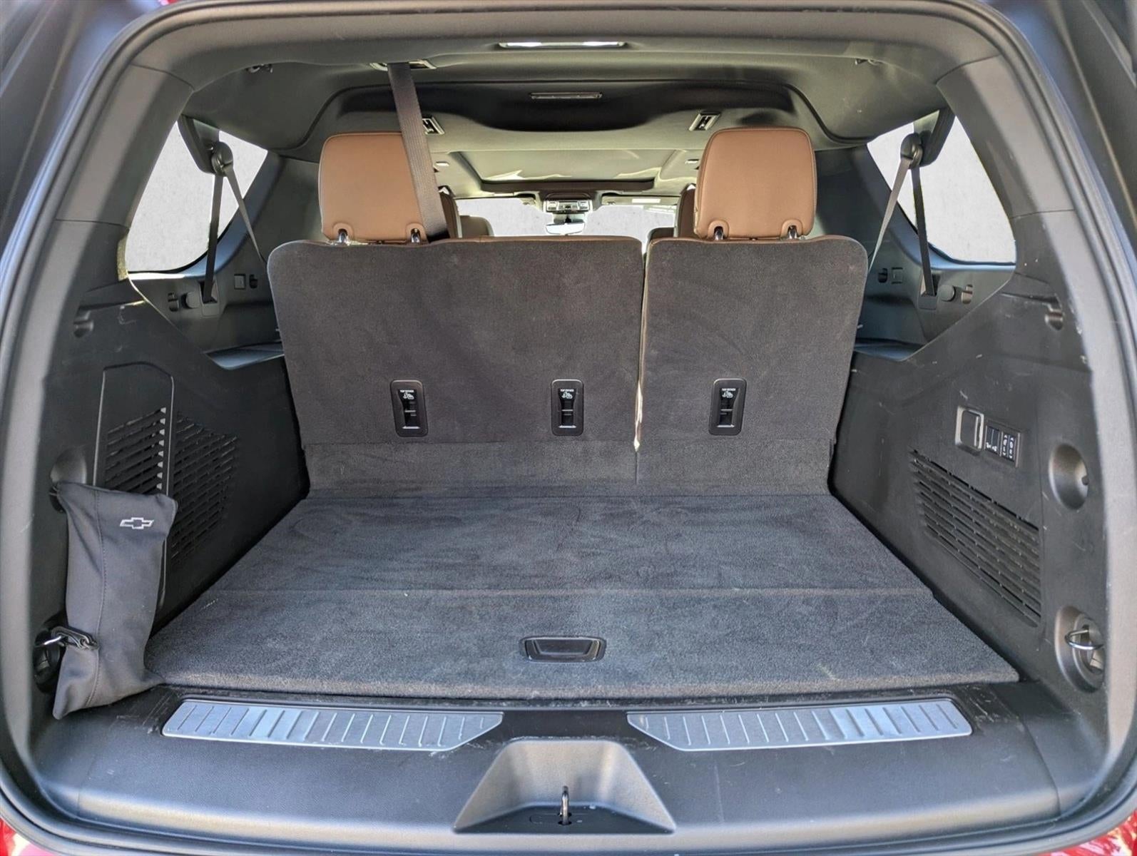 2025 Chevrolet Suburban 4WD High Country