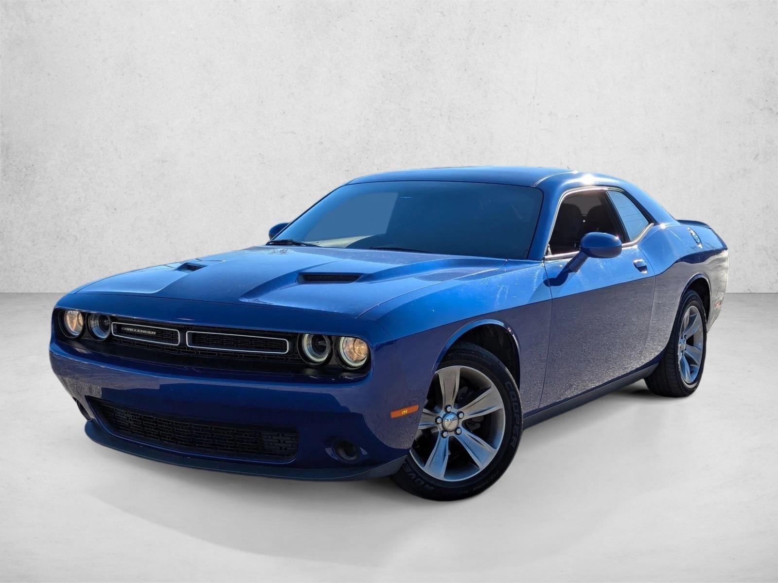 2018 Dodge Challenger SXT RWD