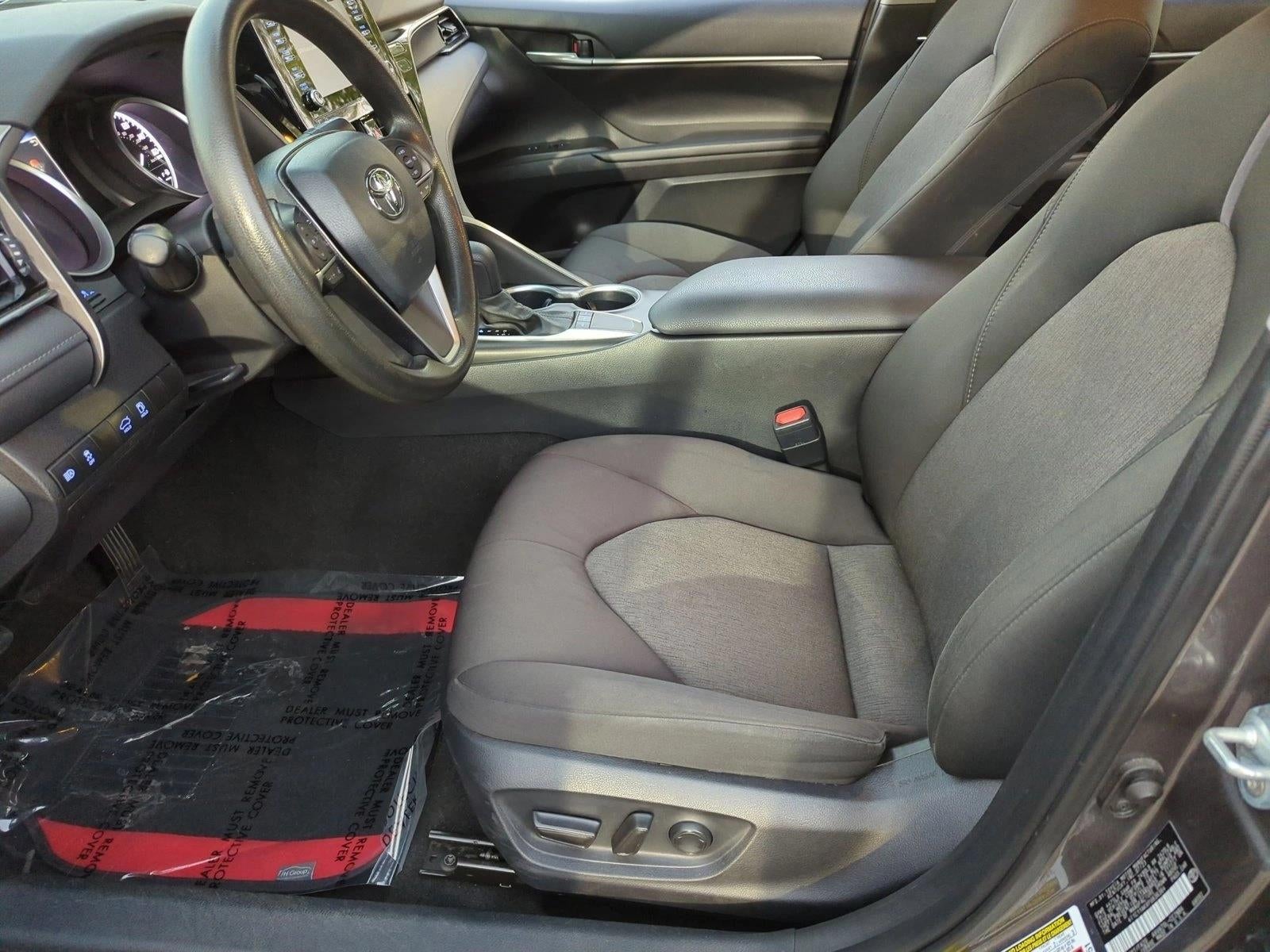 2023 Toyota Camry LE Auto (SE)