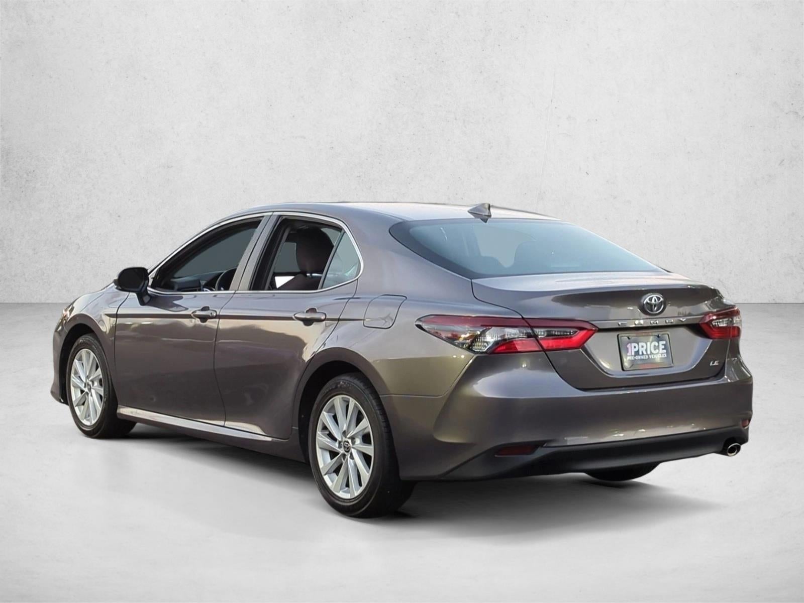 2023 Toyota Camry LE Auto (SE)