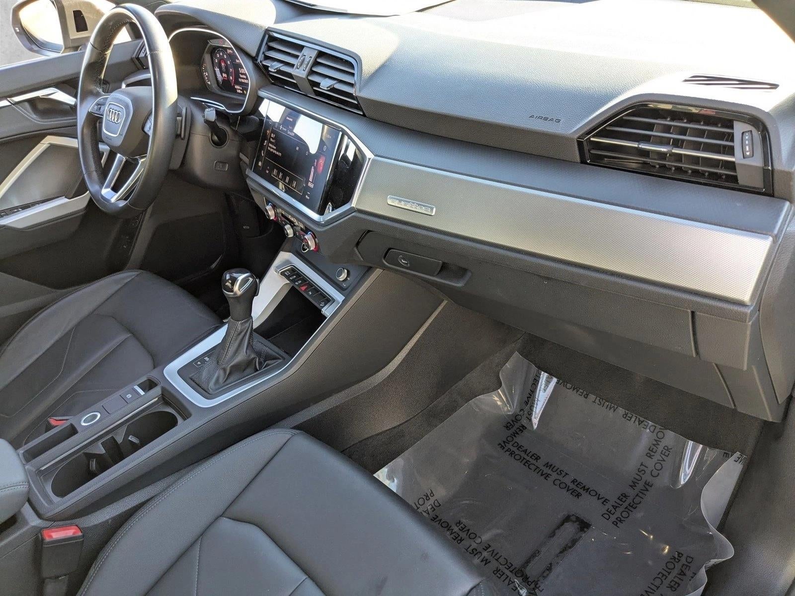 2023 Audi Q3 S line Premium 45 TFSI quattro