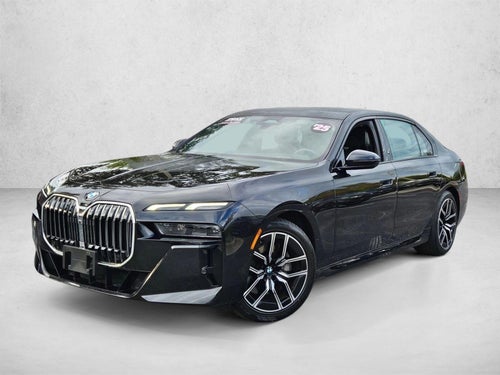 2025 BMW 740i xDrive Sedan