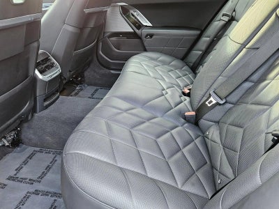 2025 BMW 740i xDrive Sedan