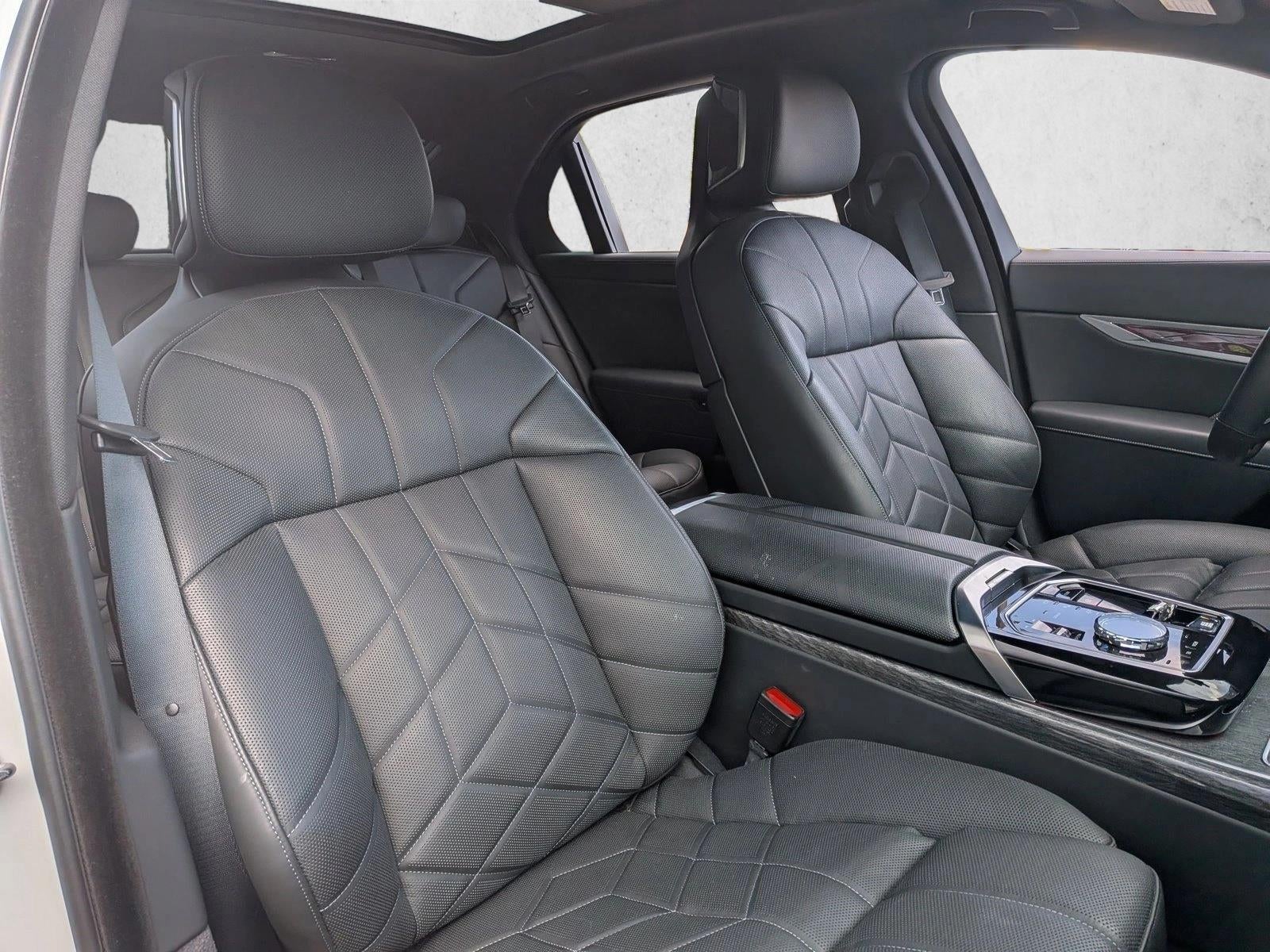 2024 BMW 760i xDrive Sedan