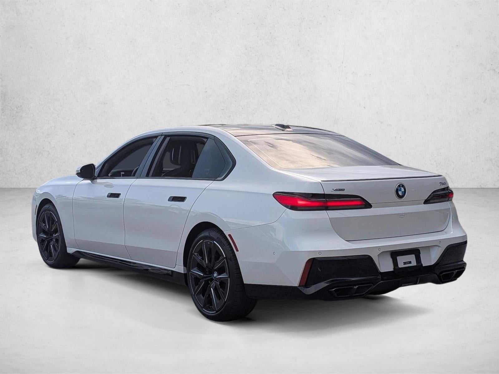 2024 BMW 760i xDrive Sedan