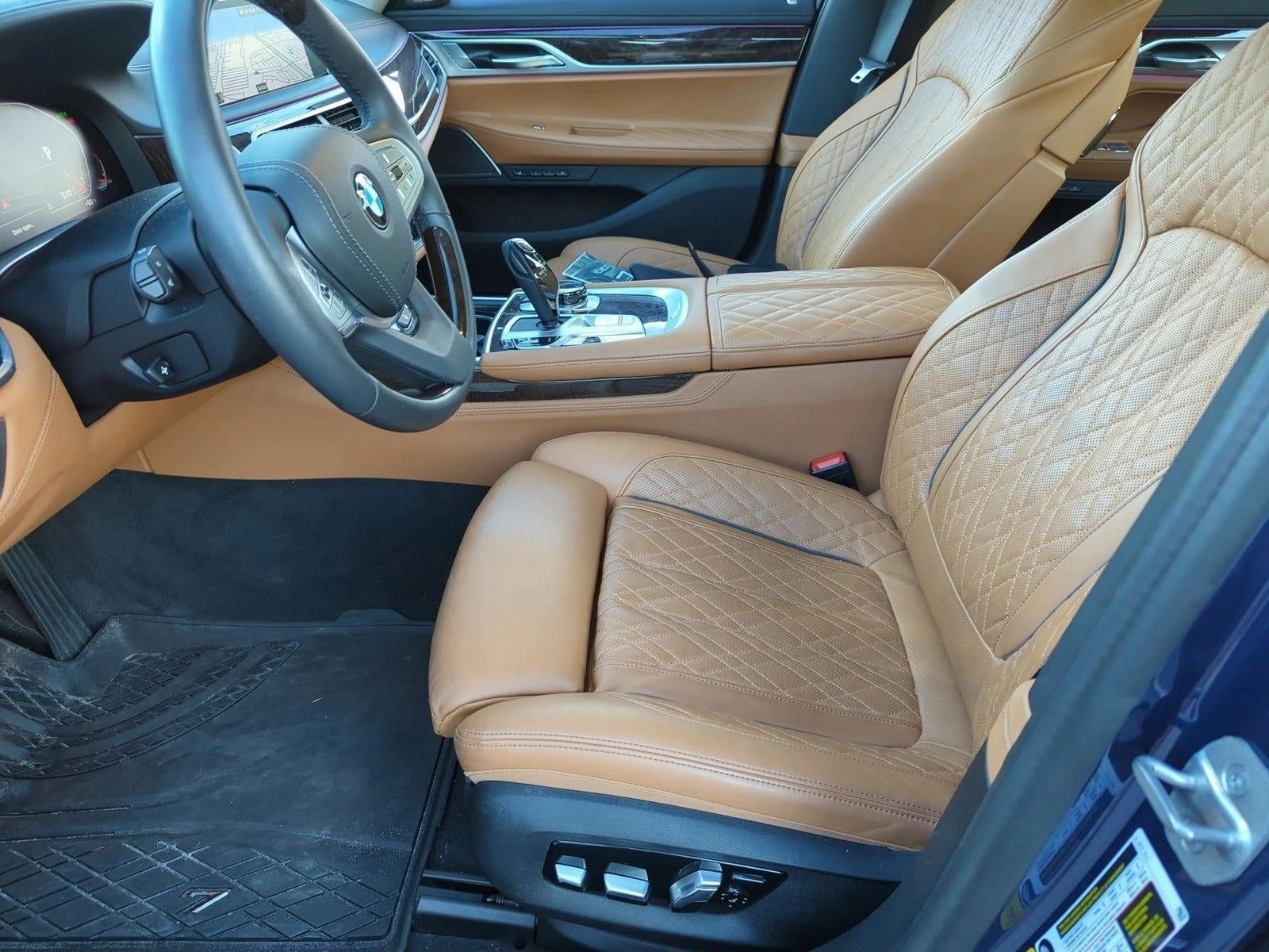 2022 BMW 740i Sedan