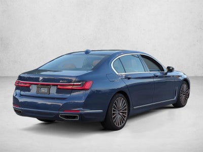 2022 BMW 740i Sedan