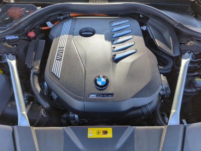 2021 BMW 745e xDrive Plug-In Hybrid
