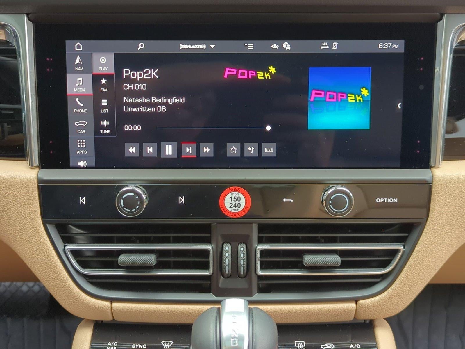 2025 Porsche Macan AWD