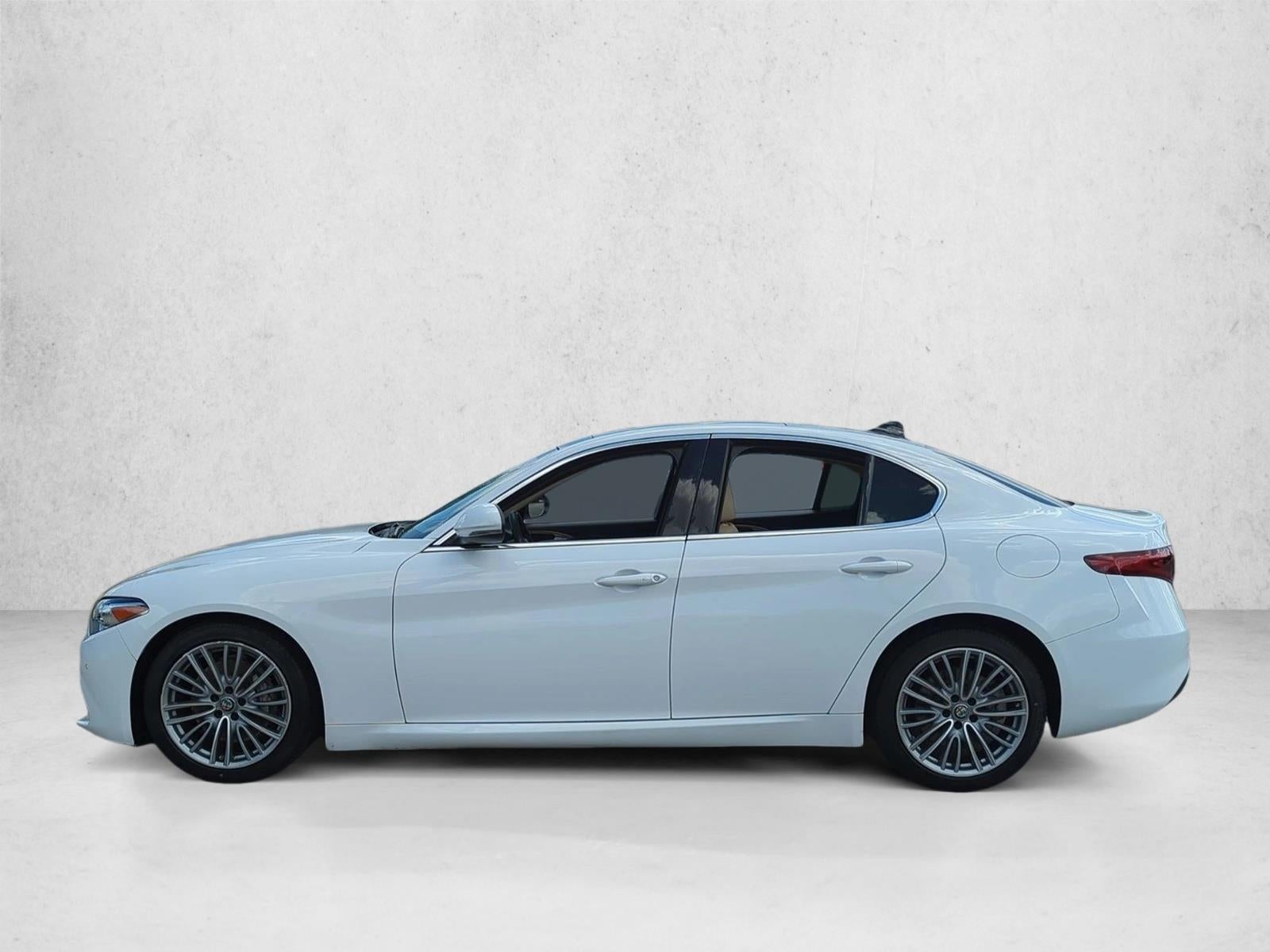 2019 Alfa Romeo Giulia Ti Lusso RWD