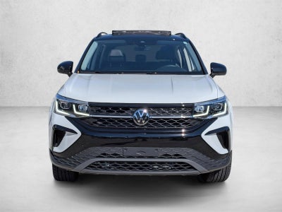 2024 Volkswagen Taos SE Black 4MOTION
