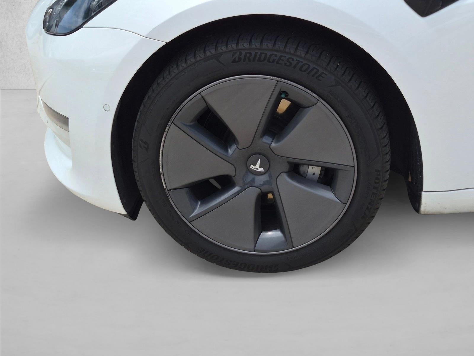 2021 Tesla Model 3 Standard Range Plus RWD