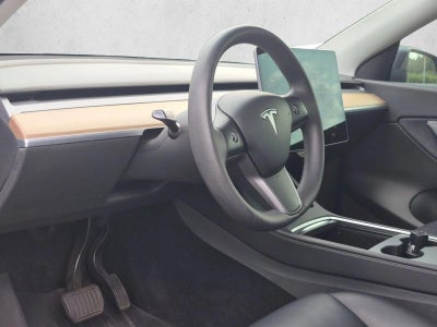 2022 Tesla Model Y Long Range AWD