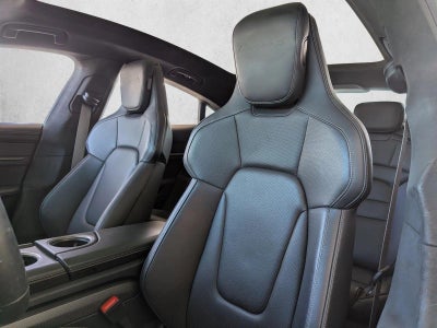 2025 Porsche Taycan Turbo S AWD