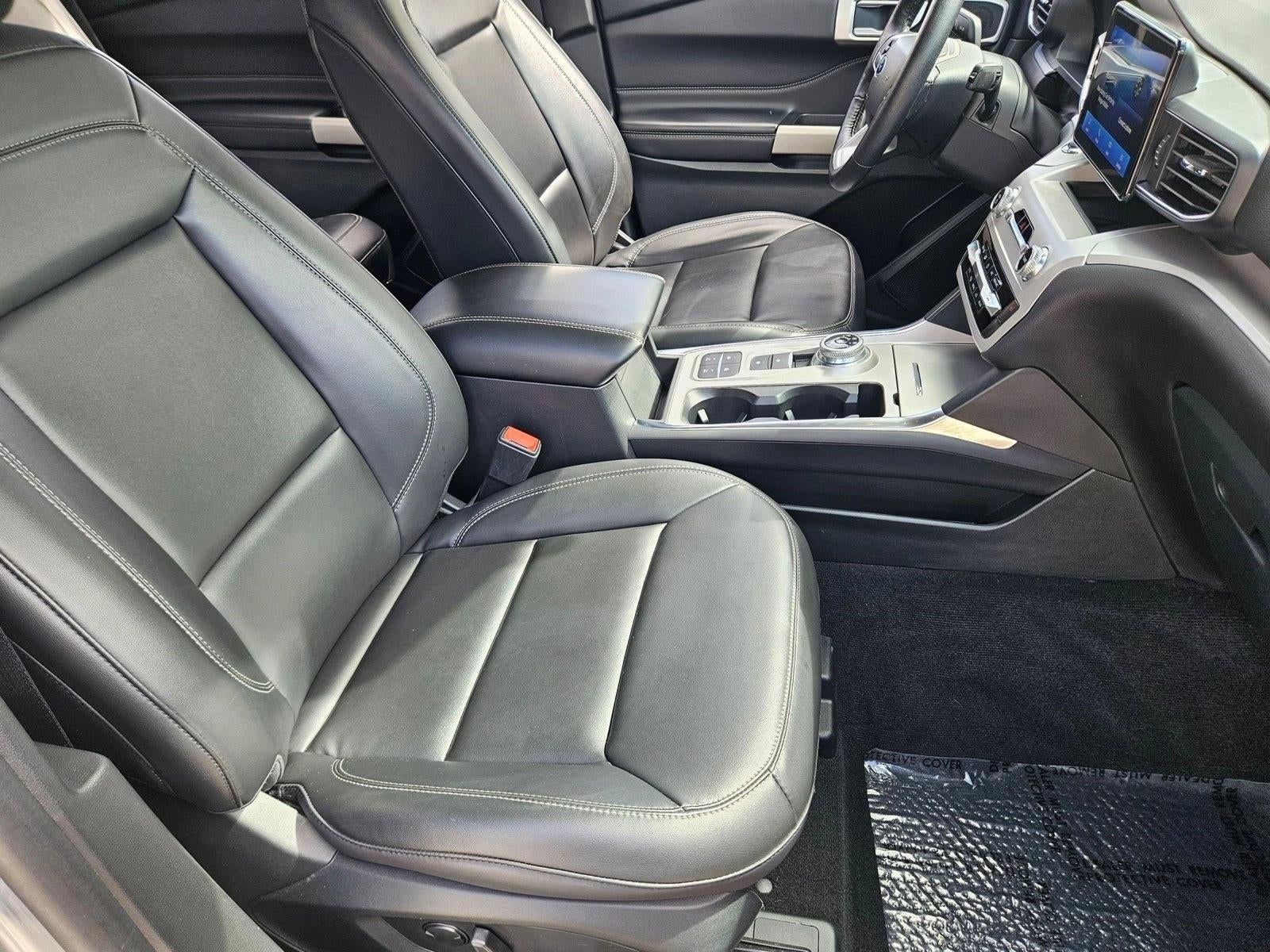 2023 Ford Explorer XLT RWD