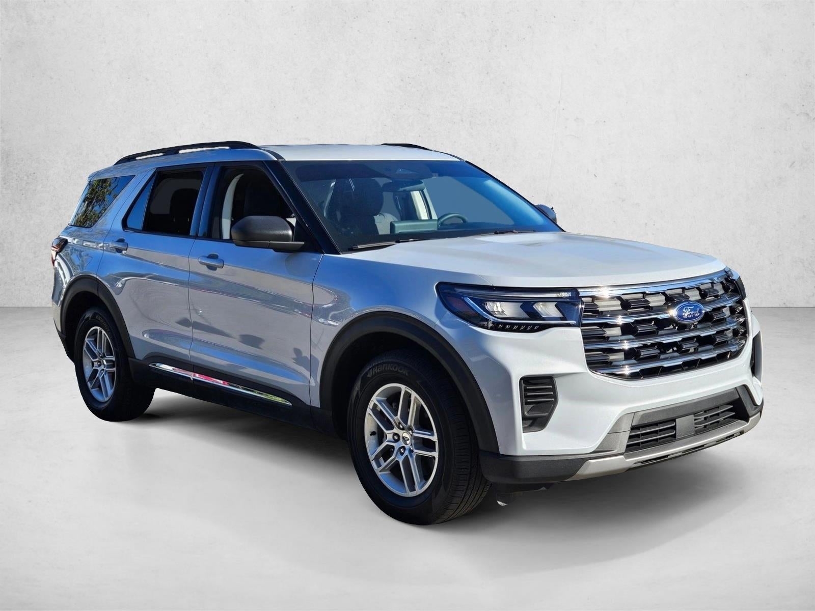 2025 Ford Explorer Active RWD