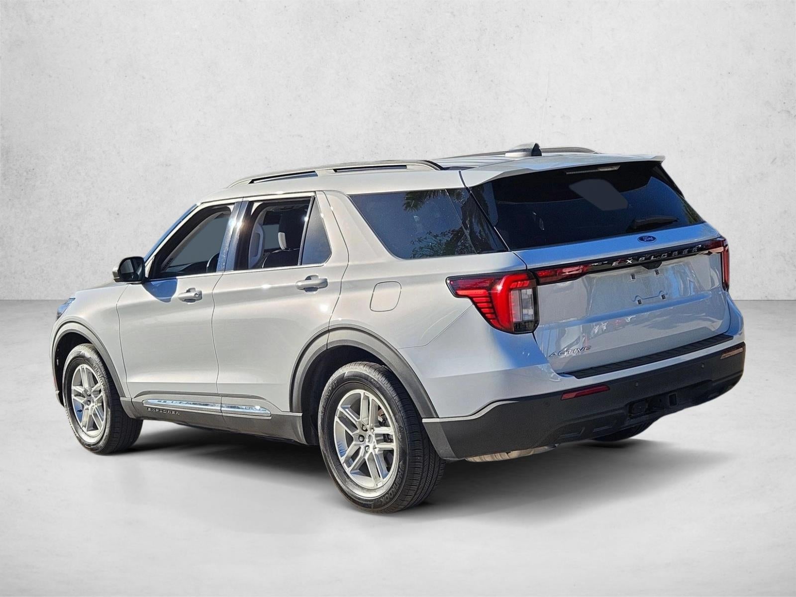 2025 Ford Explorer Active RWD