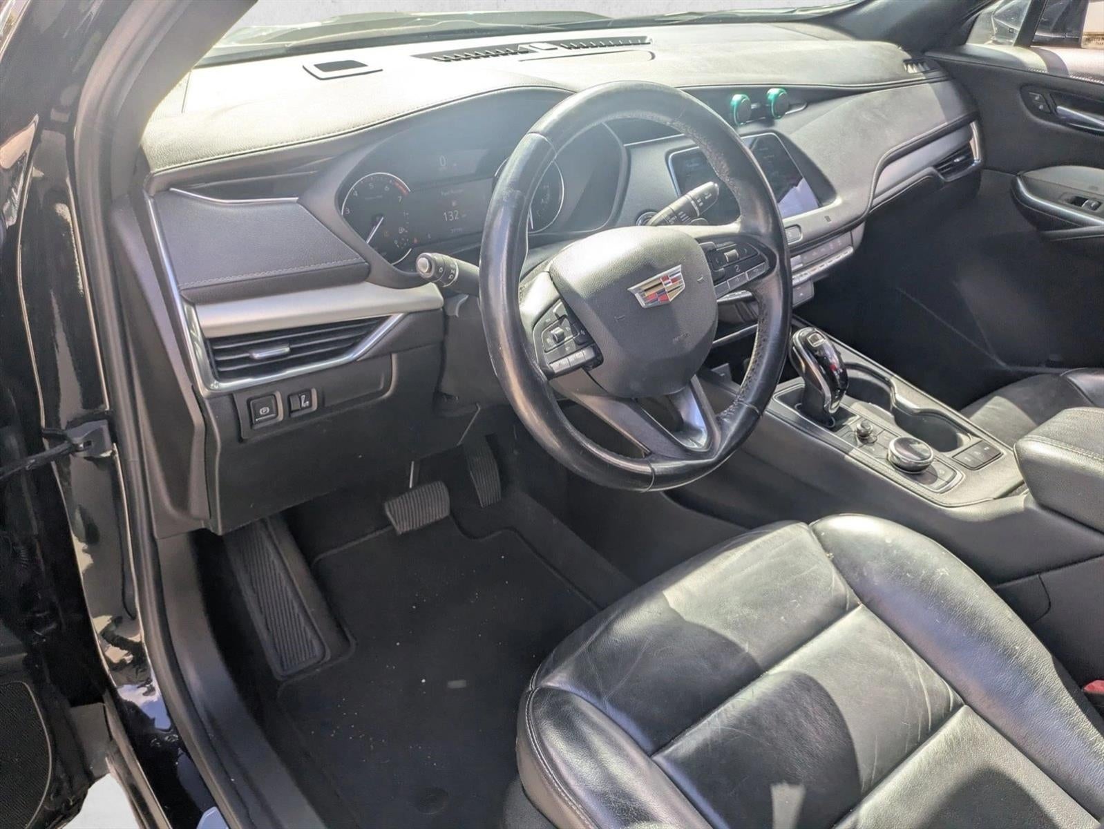 2020 Cadillac XT4 FWD 4dr Premium Luxury