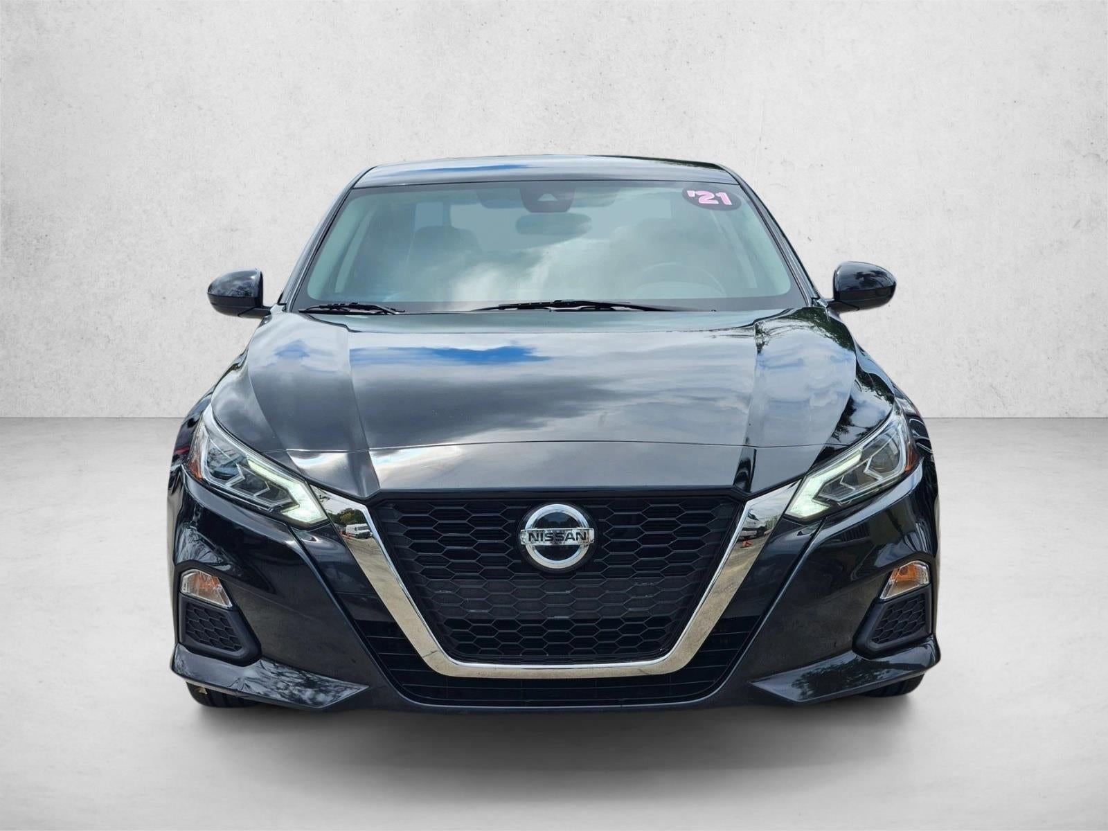 2021 Nissan Altima 2.5 SR Sedan