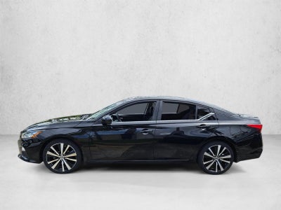2021 Nissan Altima 2.5 SR Sedan