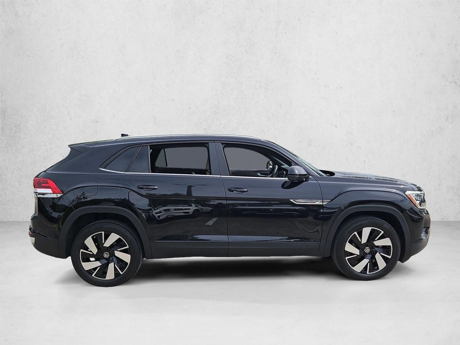 2024 Volkswagen Atlas Cross Sport 2.0T SE w/Technology FWD