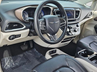 2020 Chrysler Voyager LXI FWD