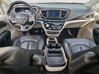 2020 Chrysler Voyager LXI FWD