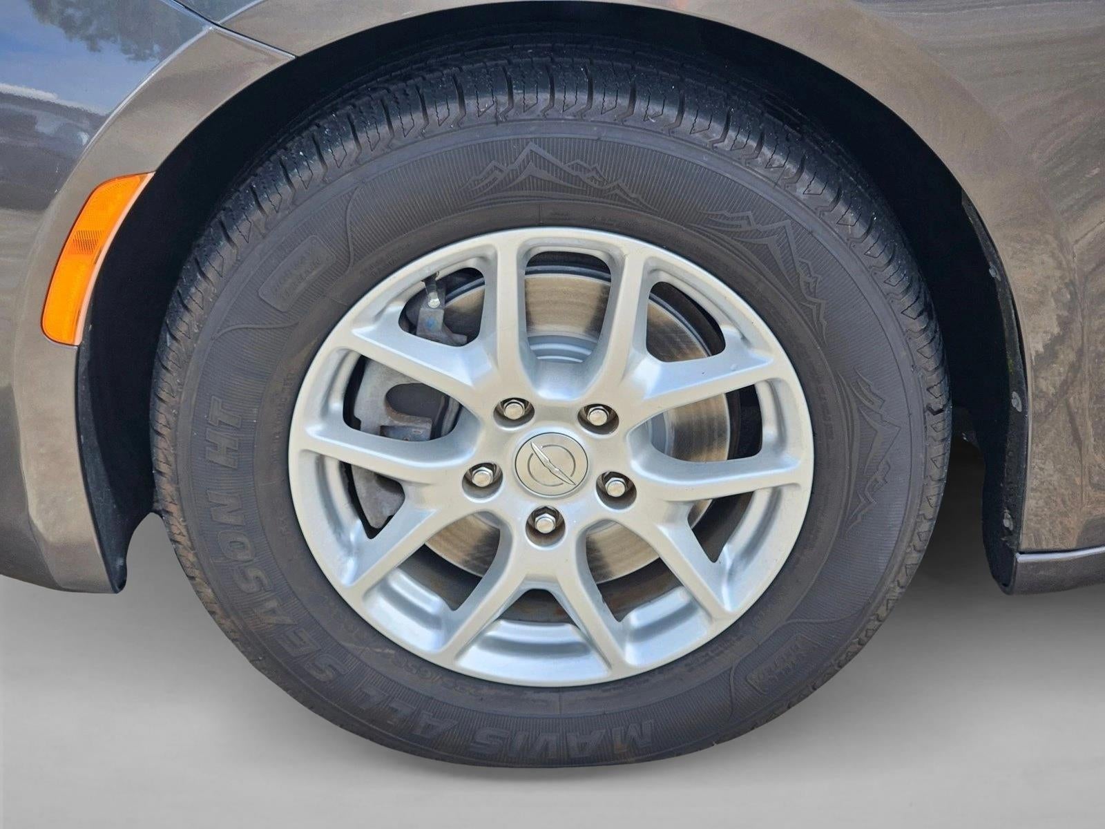 2020 Chrysler Voyager LXI FWD