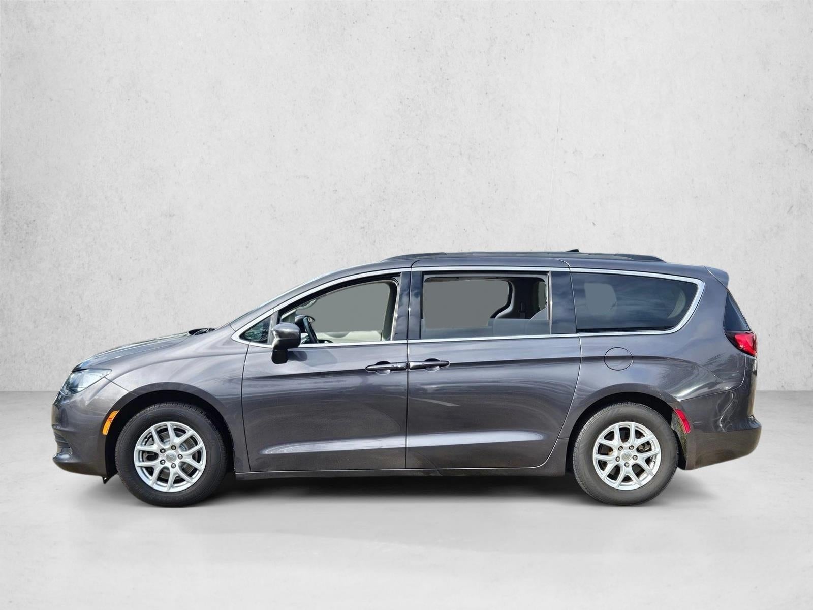 2020 Chrysler Voyager LXI FWD