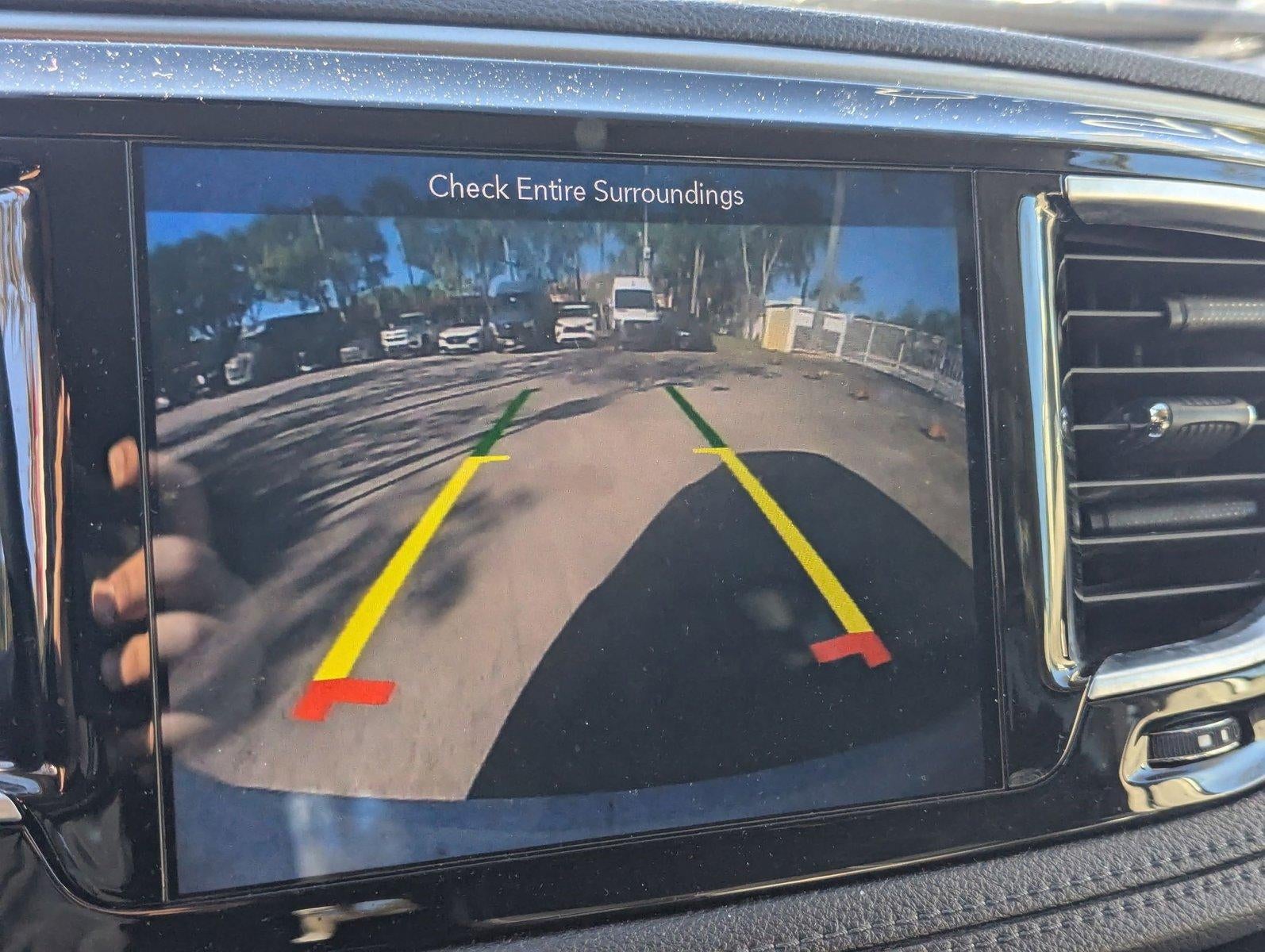 2018 Chrysler Pacifica Limited FWD