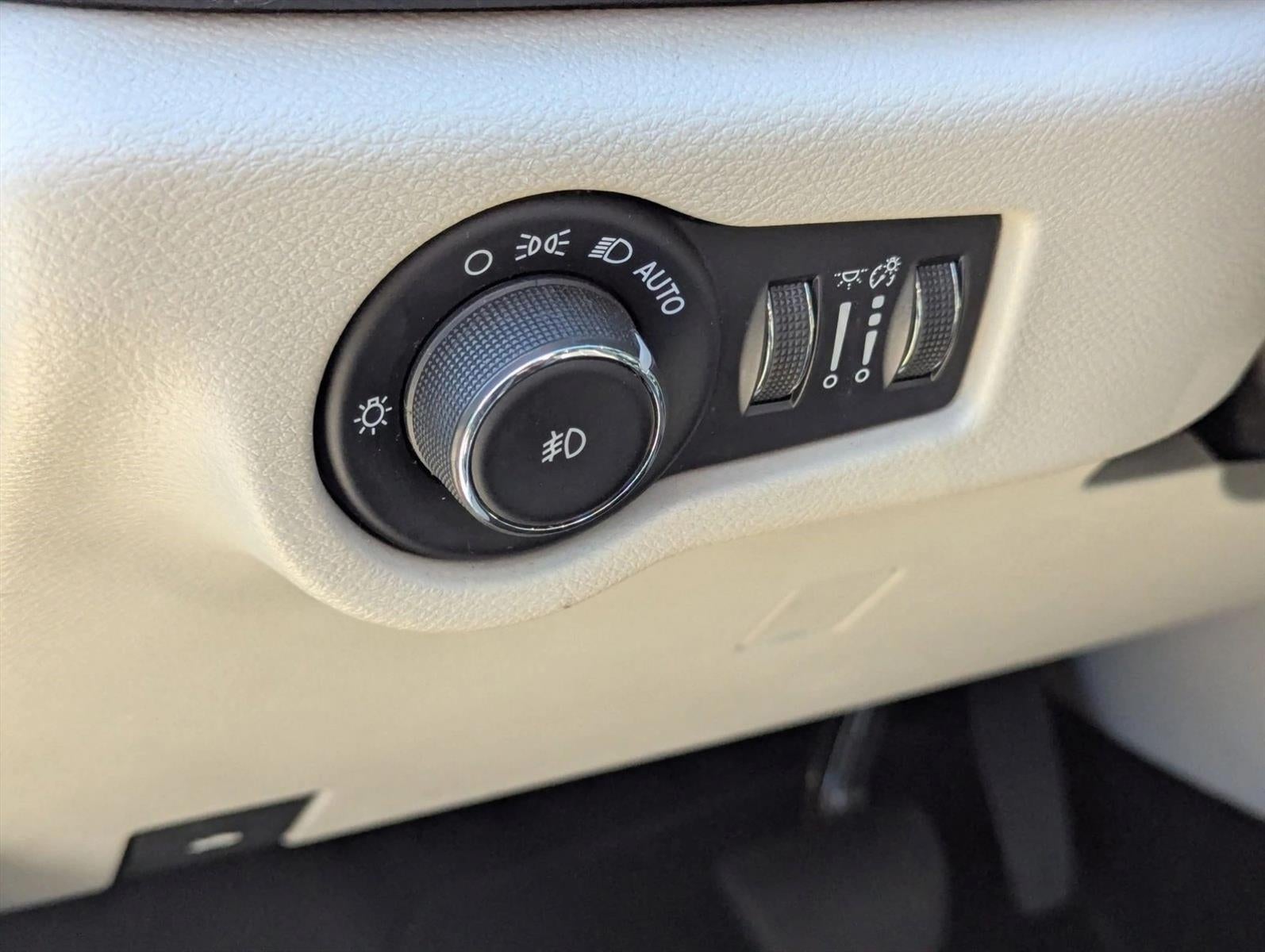 2018 Chrysler Pacifica Limited FWD