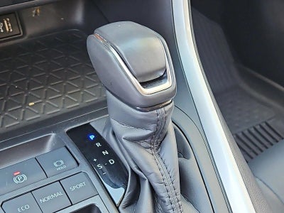 2025 Toyota RAV4 XLE Premium FWD (Natl)