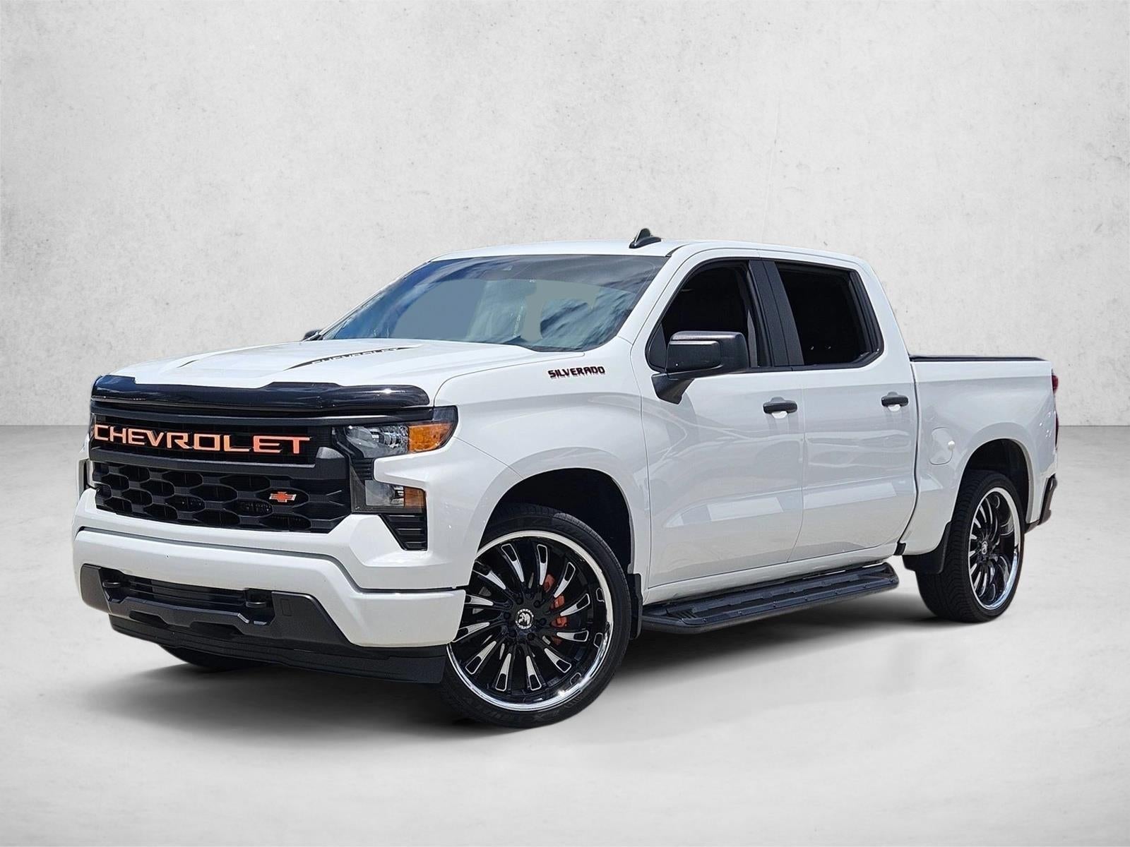 2023 Chevrolet Silverado 1500 Crew Cab Short Box 2-Wheel Drive Custom