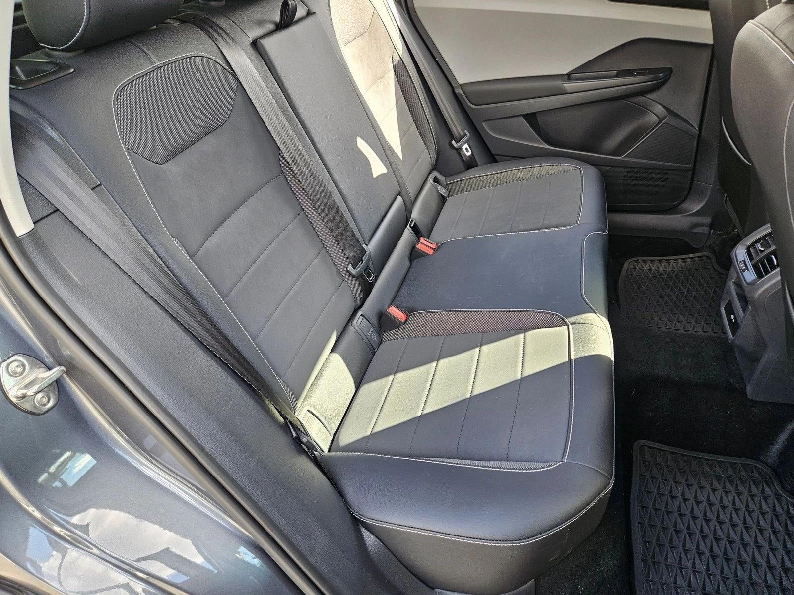 2022 Volkswagen Taos SE FWD