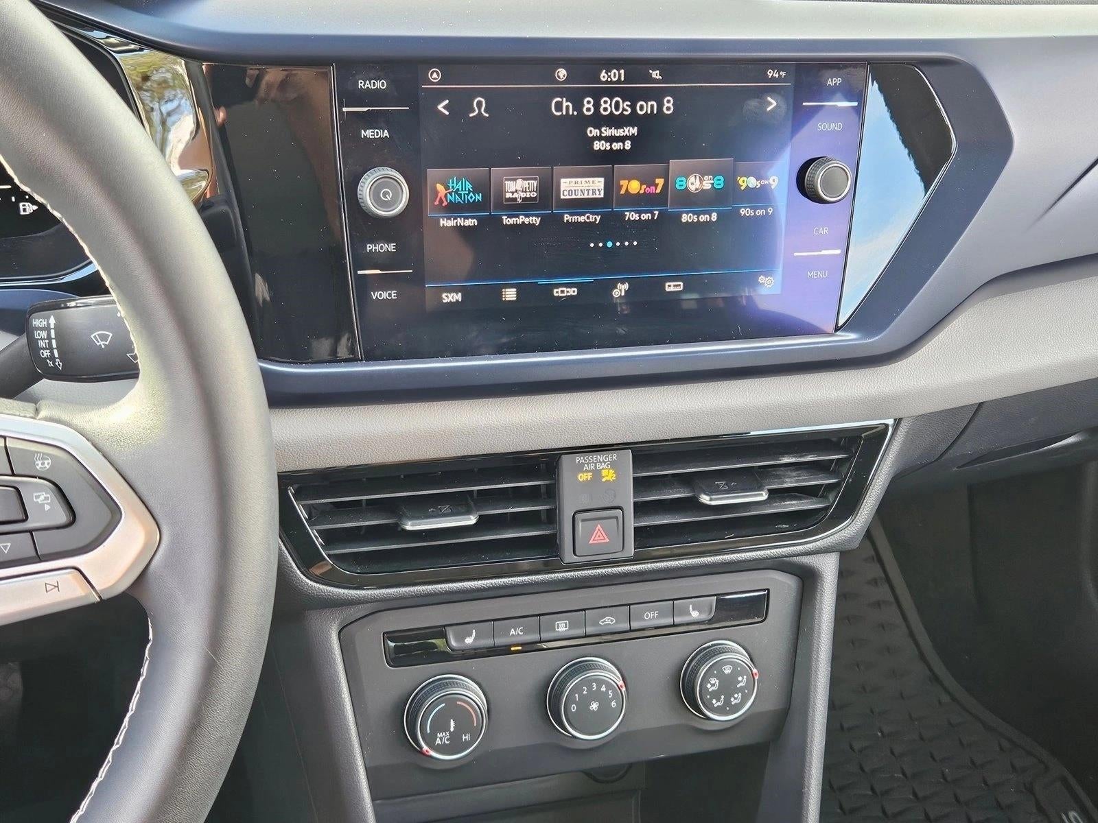 2022 Volkswagen Taos SE FWD