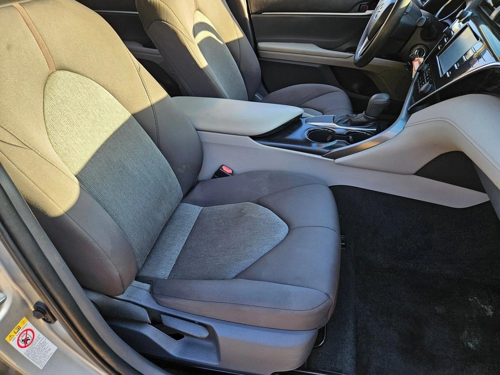 2018 Toyota Camry LE Auto (SE)