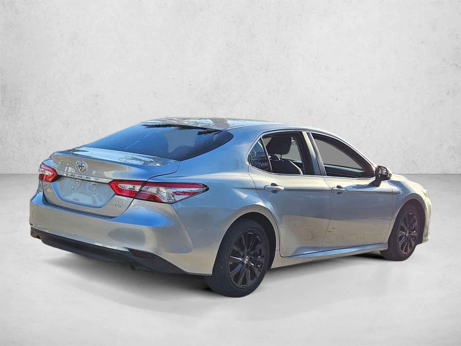 2018 Toyota Camry LE Auto (SE)