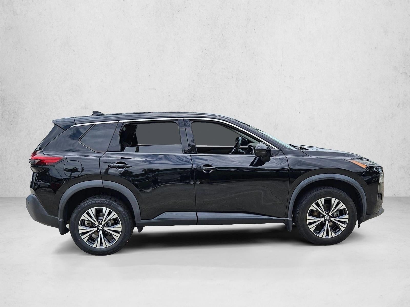 2021 Nissan Rogue FWD SV