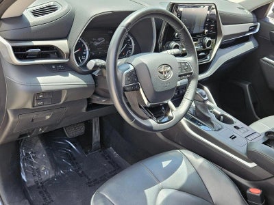 2020 Toyota Highlander XLE FWD (Natl)