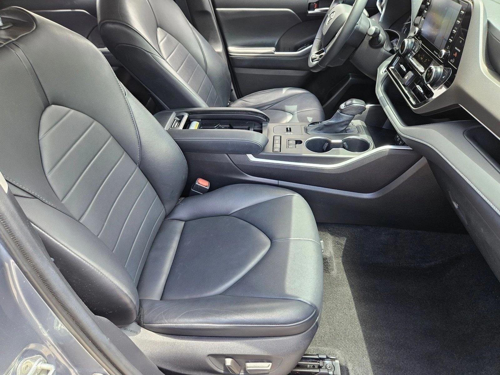 2020 Toyota Highlander XLE FWD (Natl)